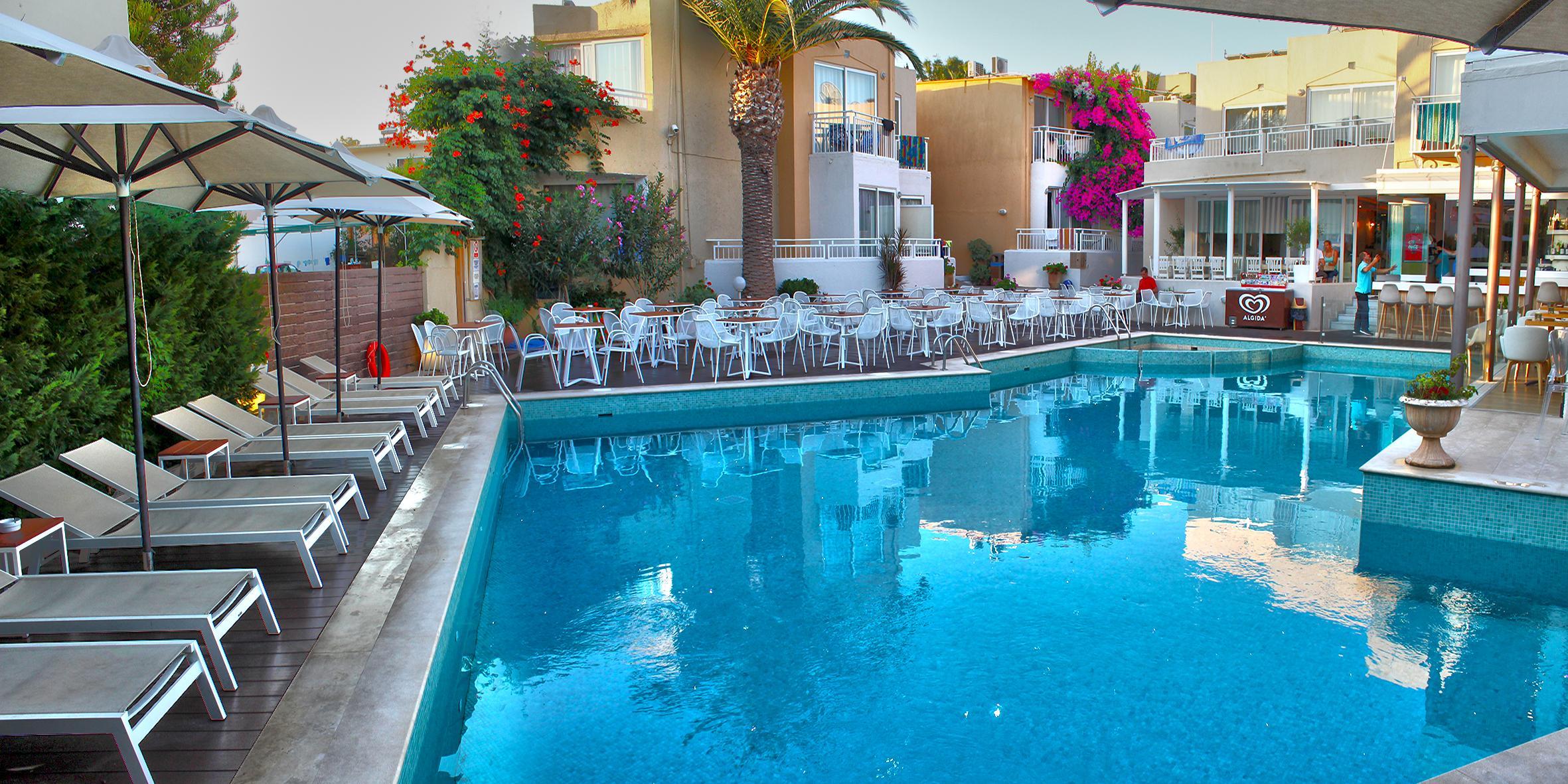 Nefeli Hotel Платанес Экстерьер фото