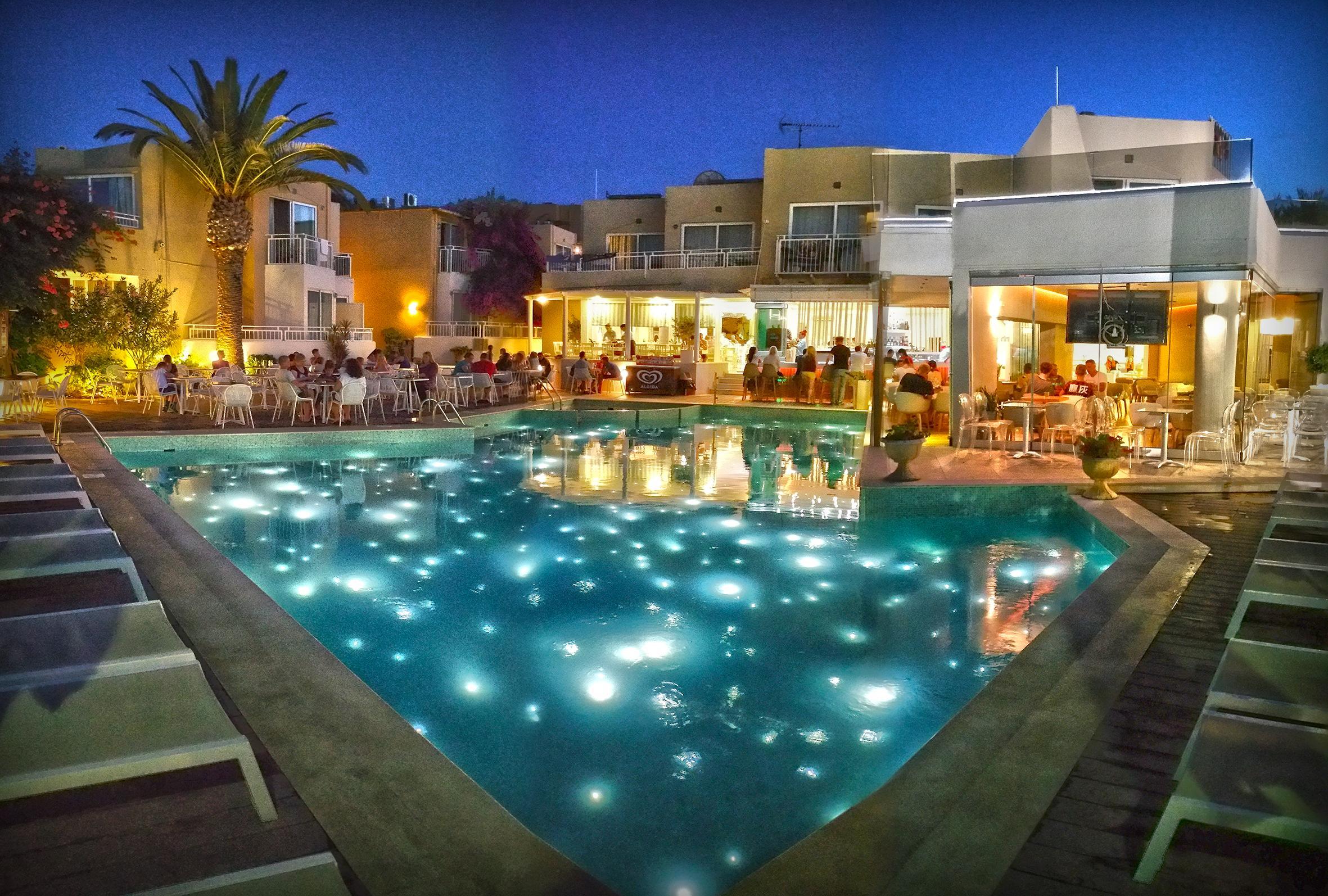 Nefeli Hotel Платанес Экстерьер фото
